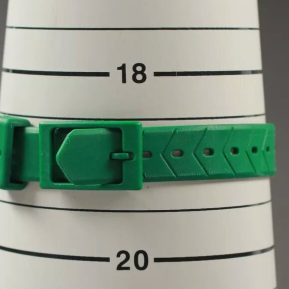 Tag Heuer Green Mint Women's 28mm Dive Watch - Picture 5 of 6